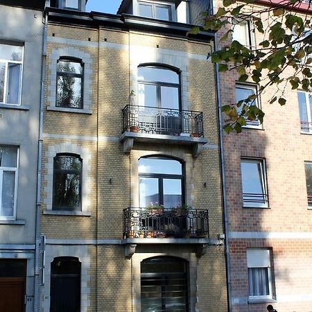 B&B La Chambre Du Zodiaque Uccle Eksteriør bilde
